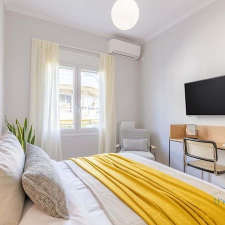 Sun-Splashed 2-Bdr Corner Apartment With Hillside Views! Athen Eksteriør billede